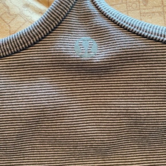 Lululemon Power Y Tank *Luon  *Purple Stripe" Size 6 - Picture 6 of 6